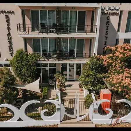 בית הארחה Pensiunea Cristian Alexandru 3*