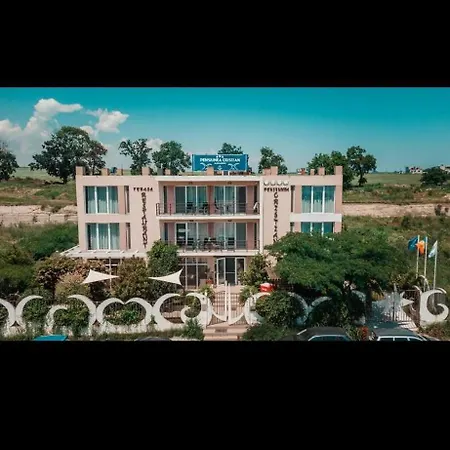 Pensiunea Cristian Alexandru 3* טקירגיול