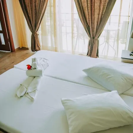 Pensiunea Cristian Alexandru テキルギオル